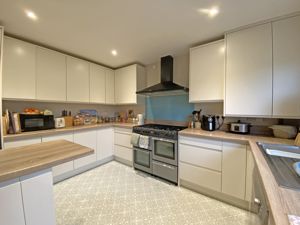 Photo 18- click for photo gallery